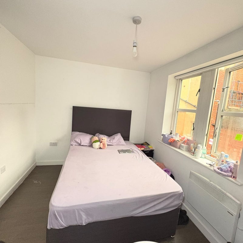 Room Hyde Terrace in Leeds