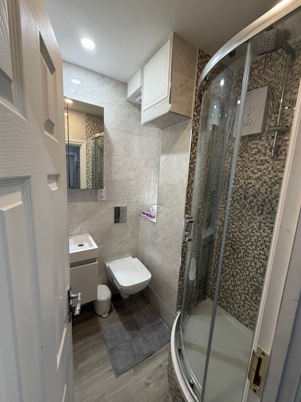 Room Pardoner Street in Greater London
