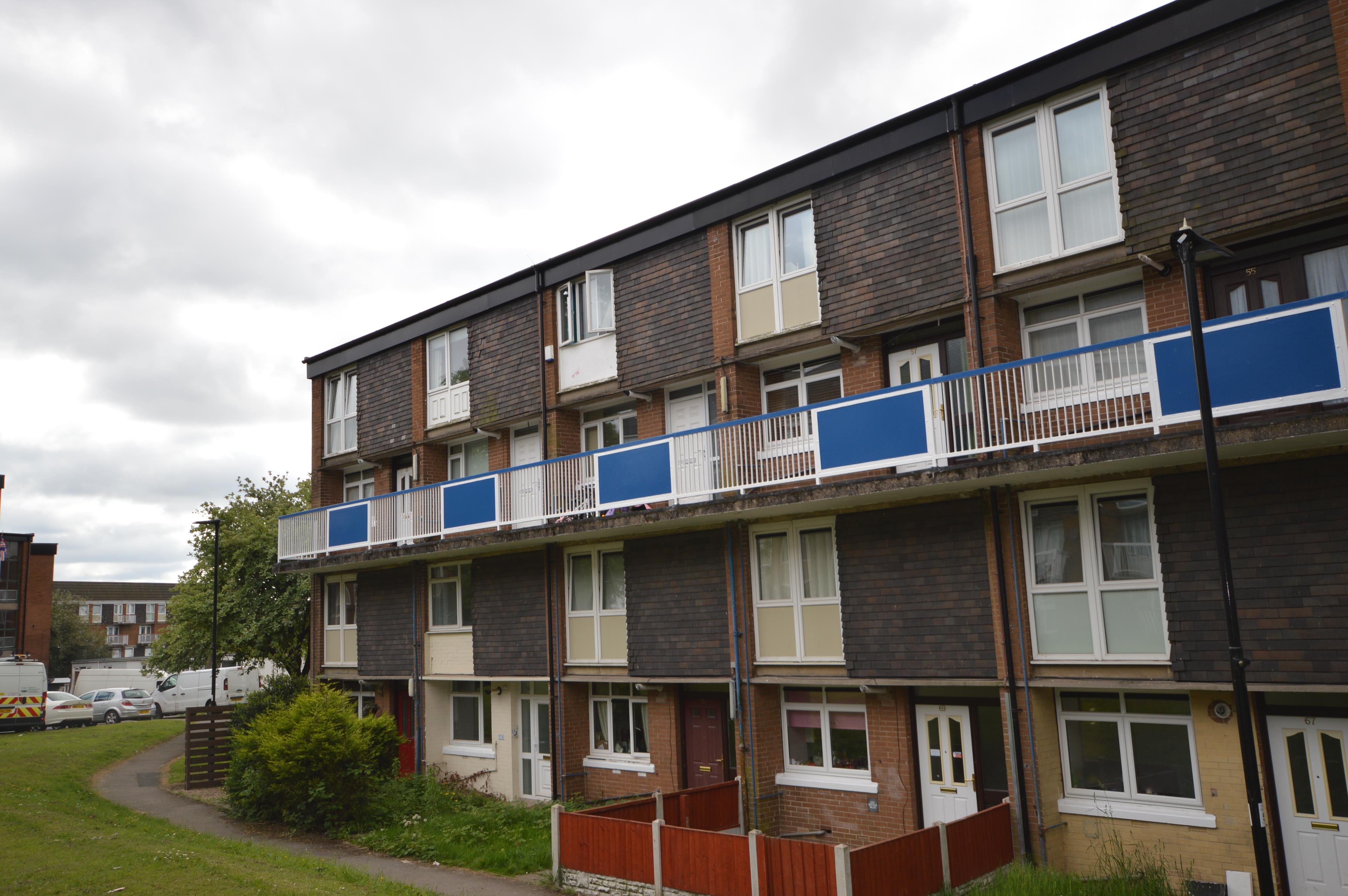 Flat Batemoor Place in Sheffield