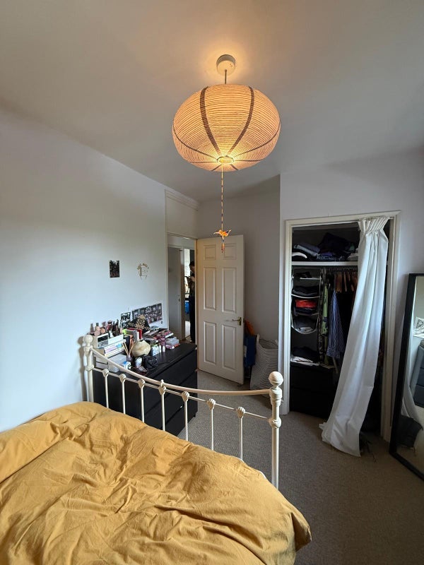 Room Carnegie Street in Greater London
