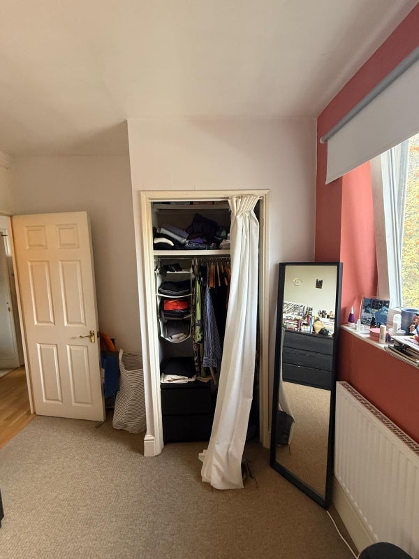 Room Carnegie Street in Greater London
