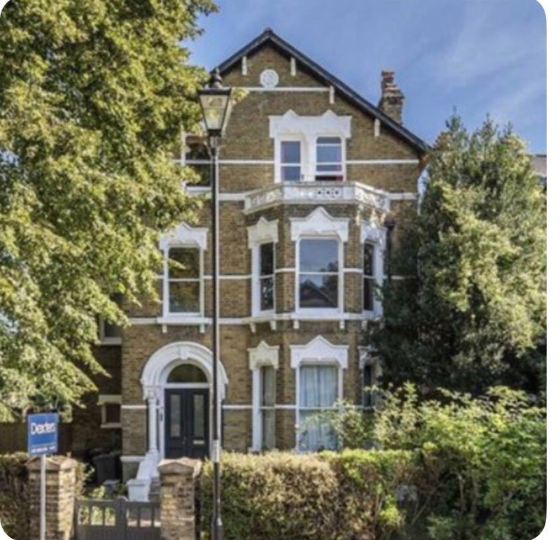 Room Tressillian Crescent in Greater London