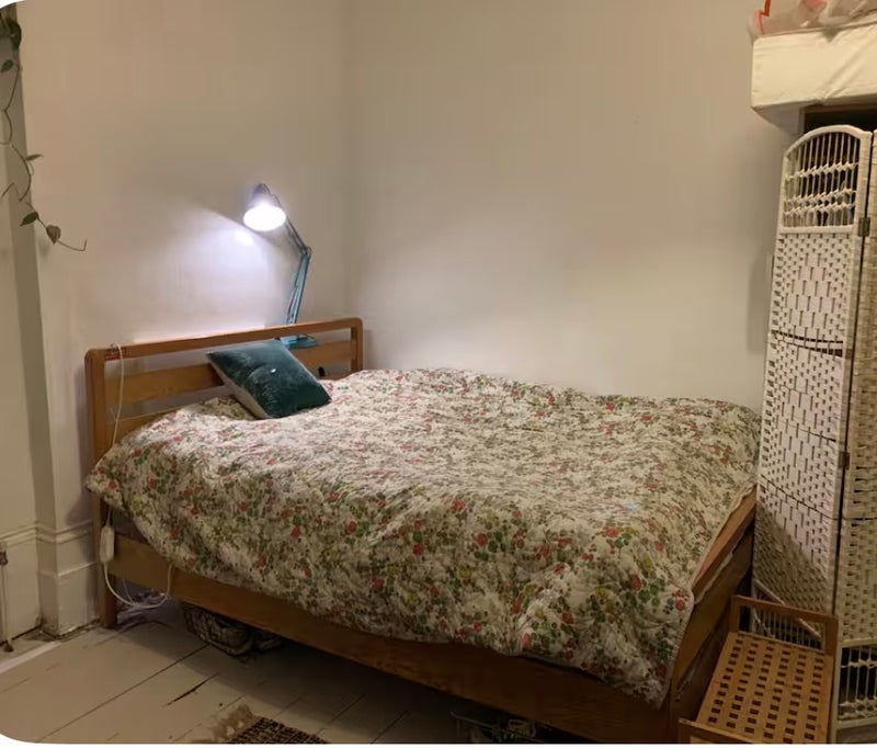 Room Tressillian Crescent in Greater London