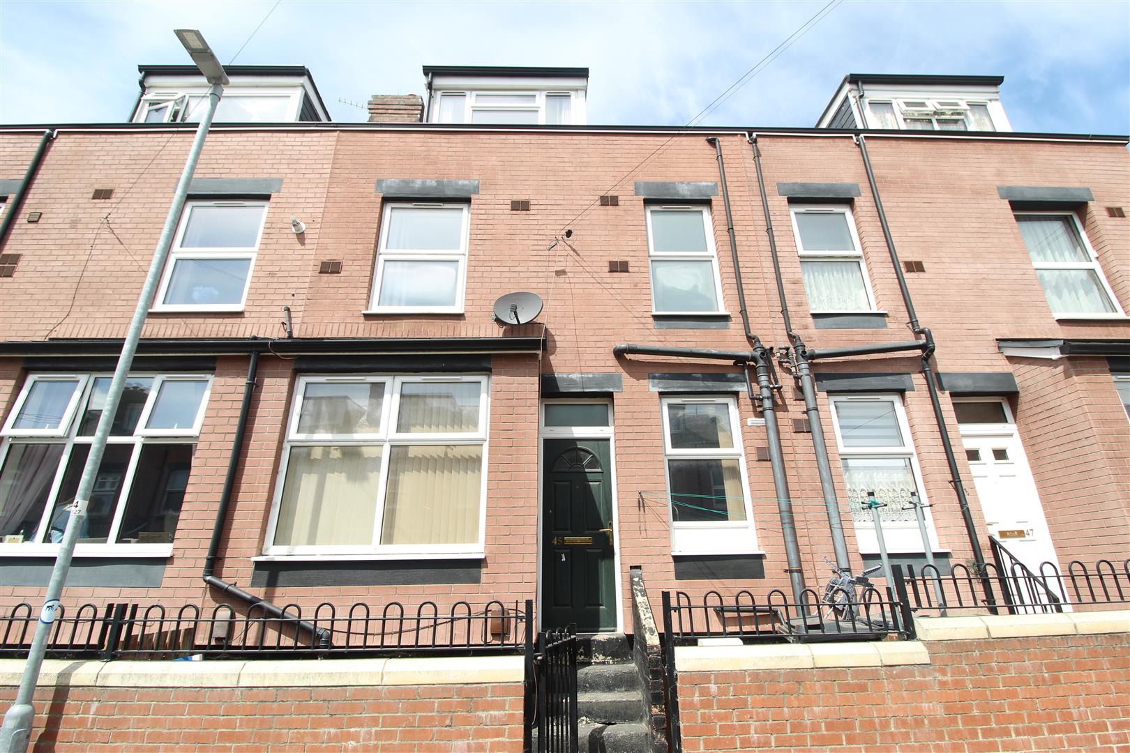House Copperfield Grove in Leeds