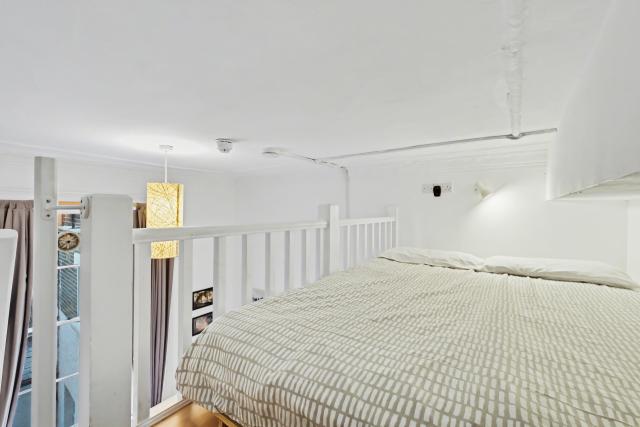 Flat Claverton Street in City of Westminster