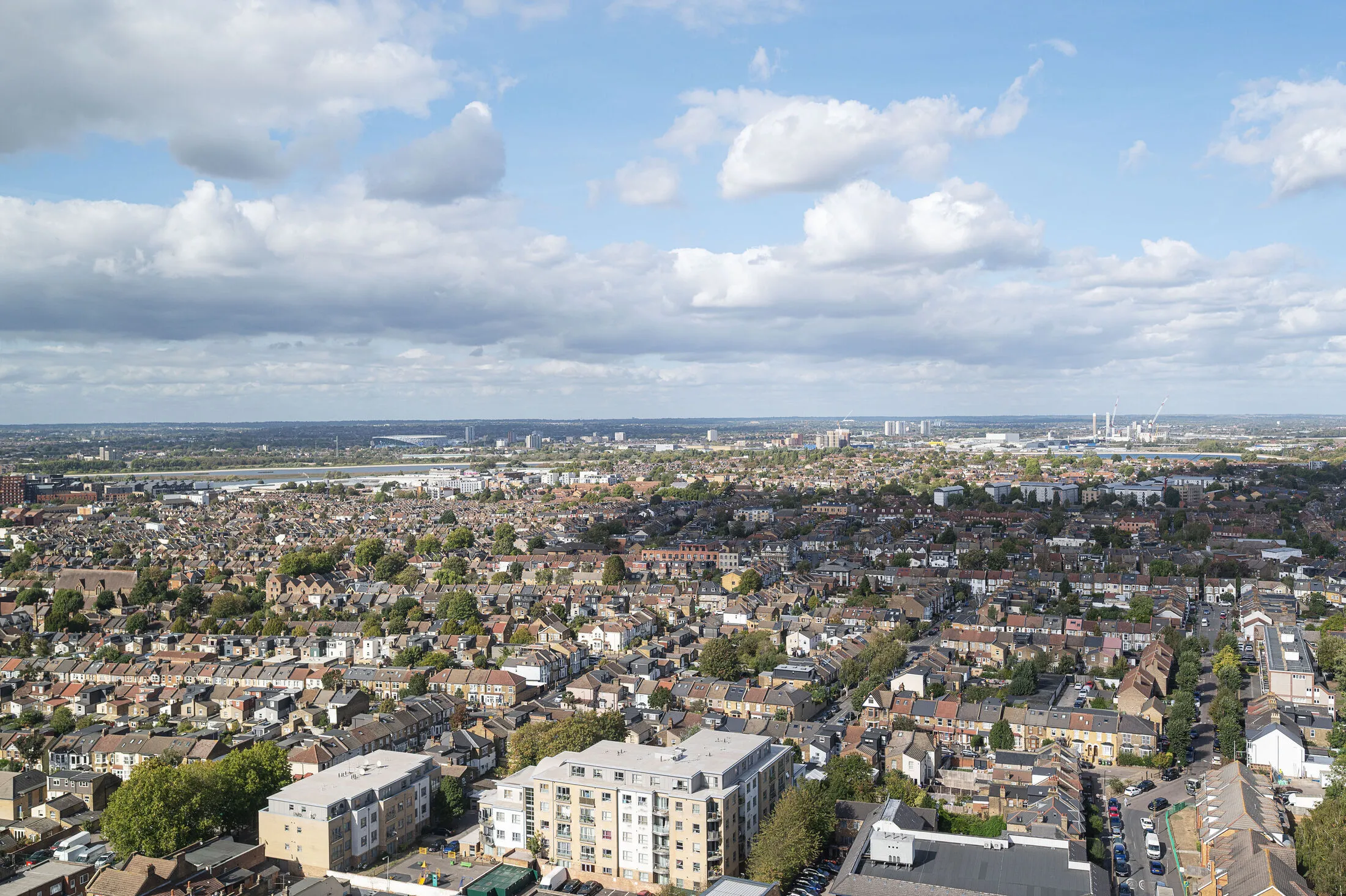 Flat Selborne Road in Greater London
