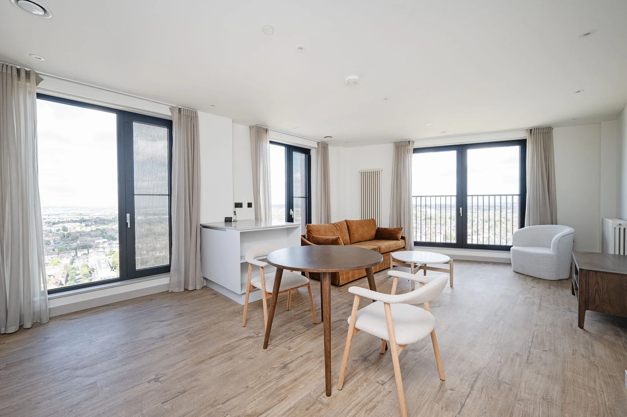 Flat Selborne Road in Greater London