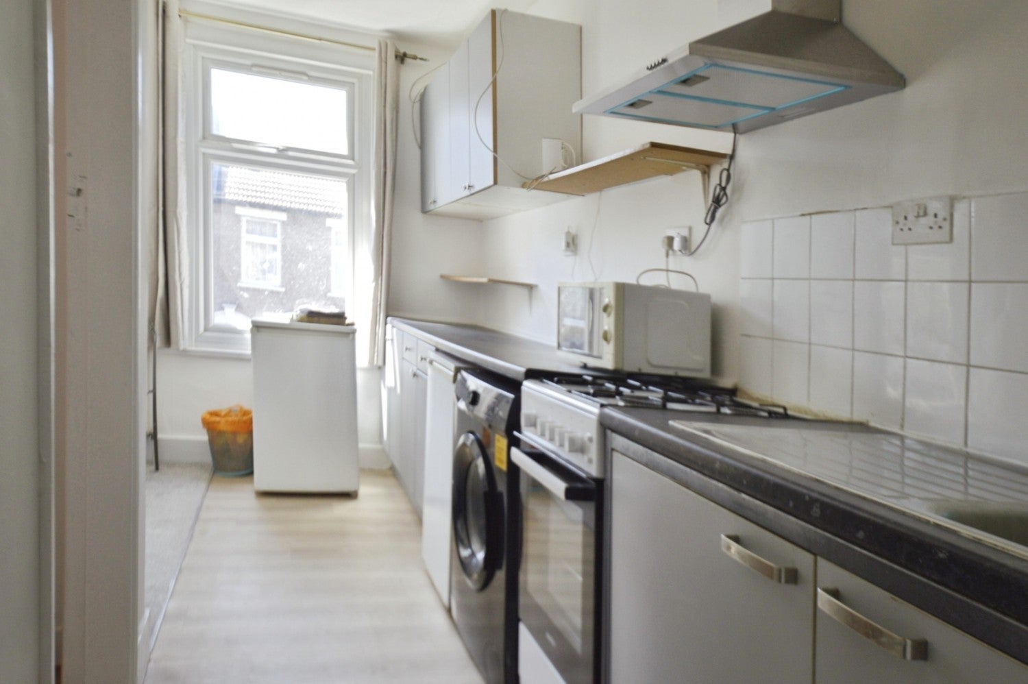 Flat Dundee Road in Greater London