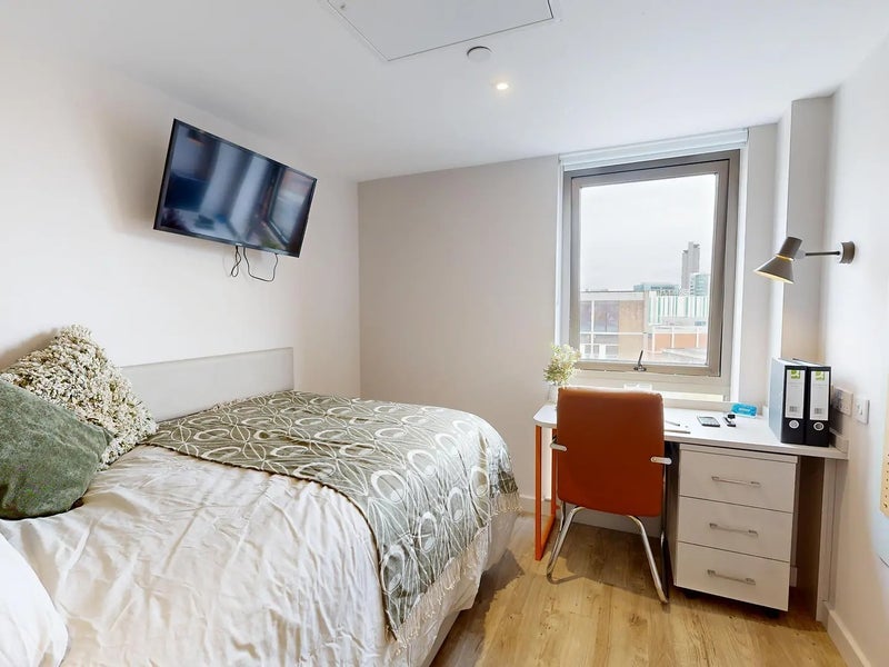 Room Fitzwilliam Street in Sheffield