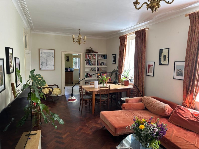 Flat Sancroft Street in Greater London