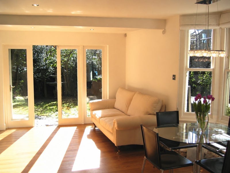 Flat Agamemnon Road in Greater London