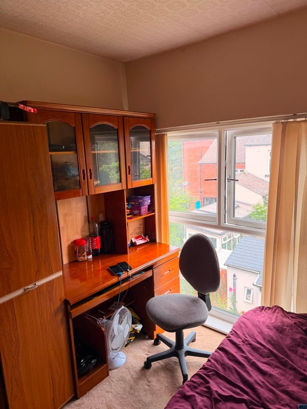 Room Granville Road in Sheffield