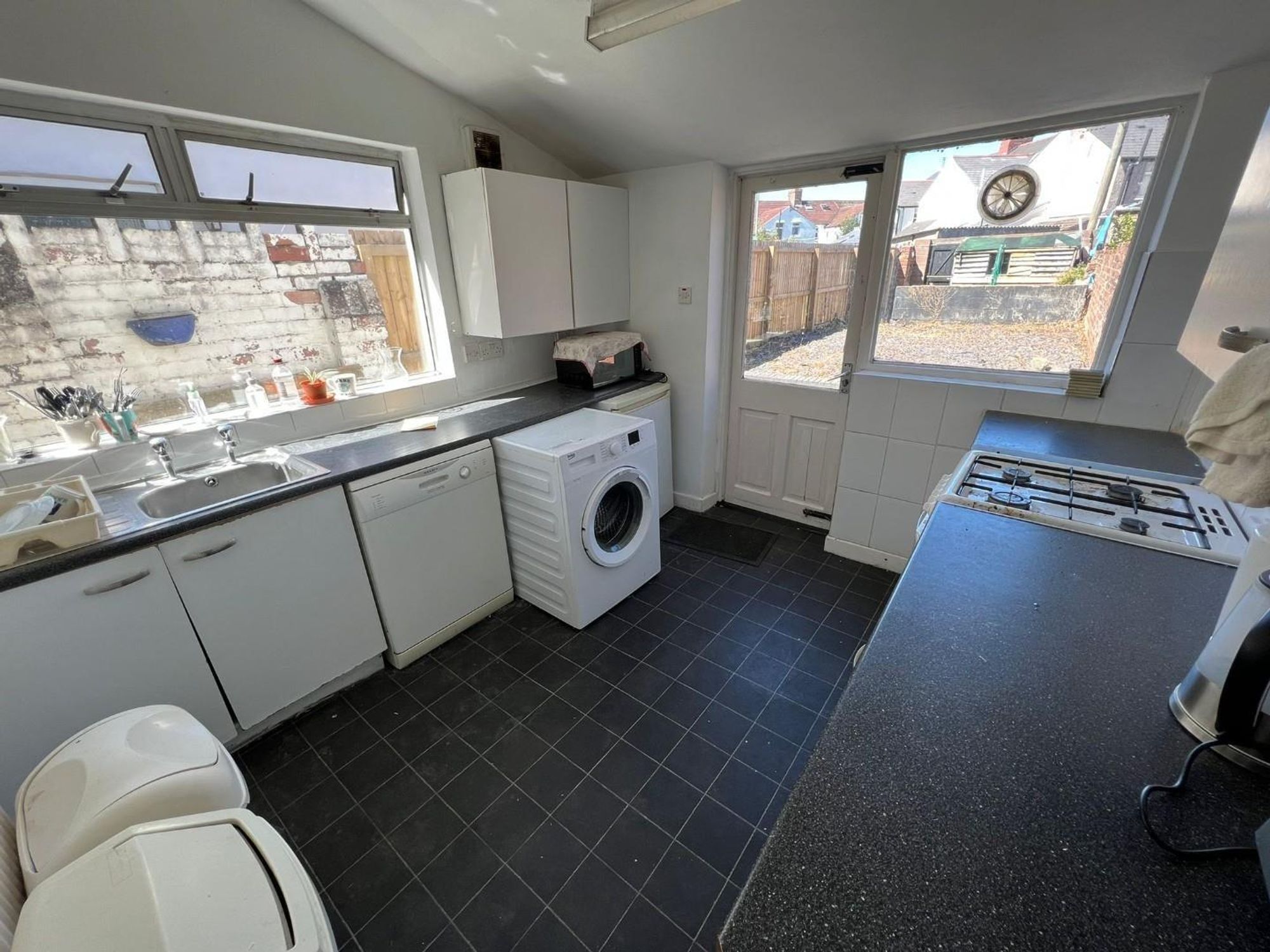 Room Heathfield Road in Cardiff
