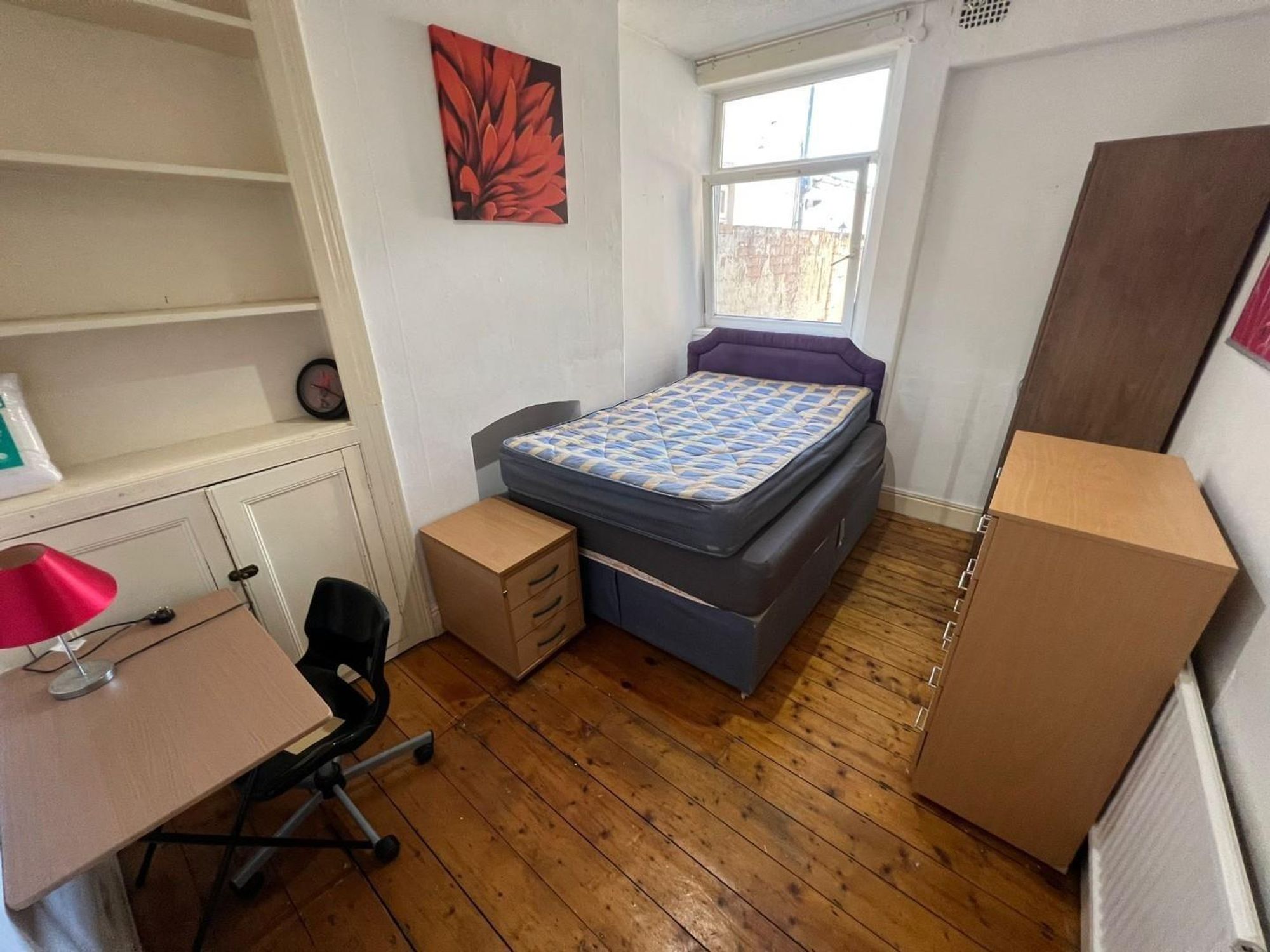 Room Heathfield Road in Cardiff