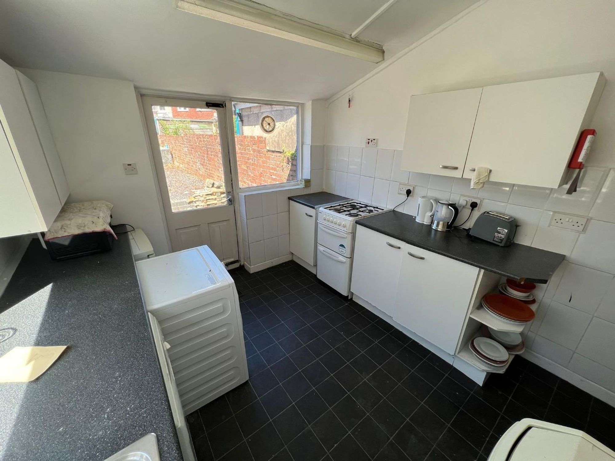 Room Heathfield Road in Cardiff