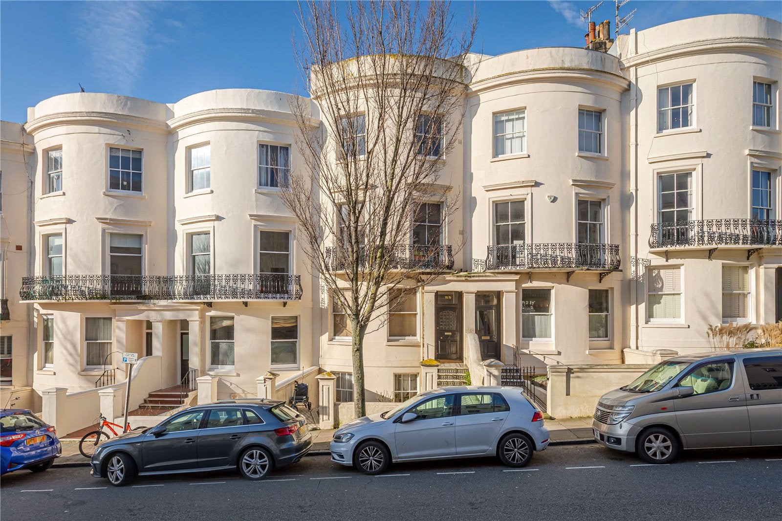 Flat Lansdowne Place in Hove