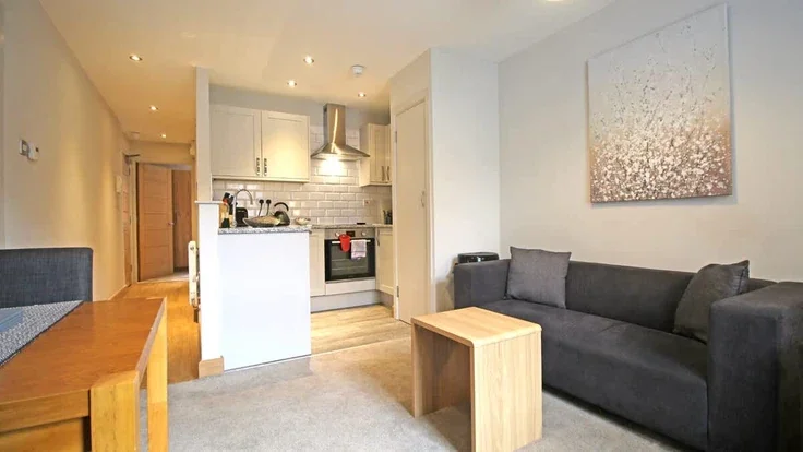 Flat Garden Lane in Chester