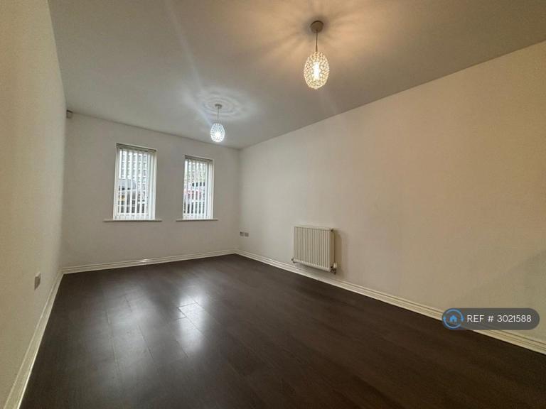 Flat Hexagon Close in Manchester