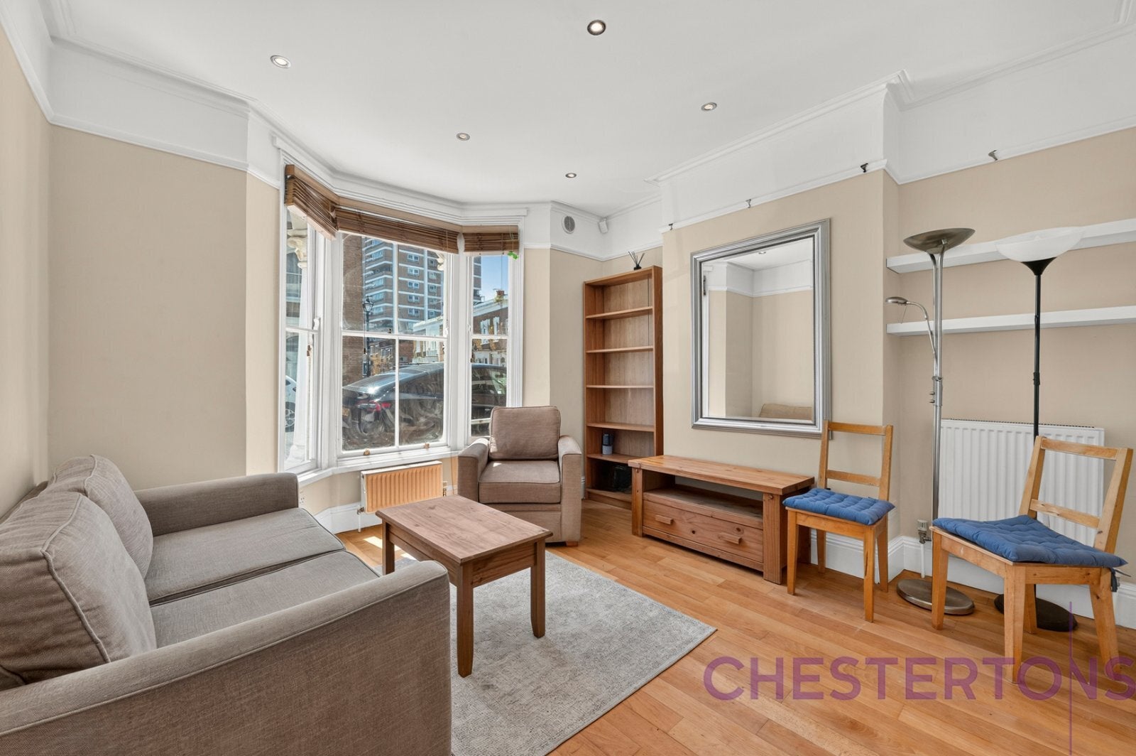 Flat Ropery Street in Greater London