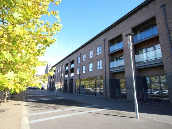 Flat Fire Fly Avenue in Swindon