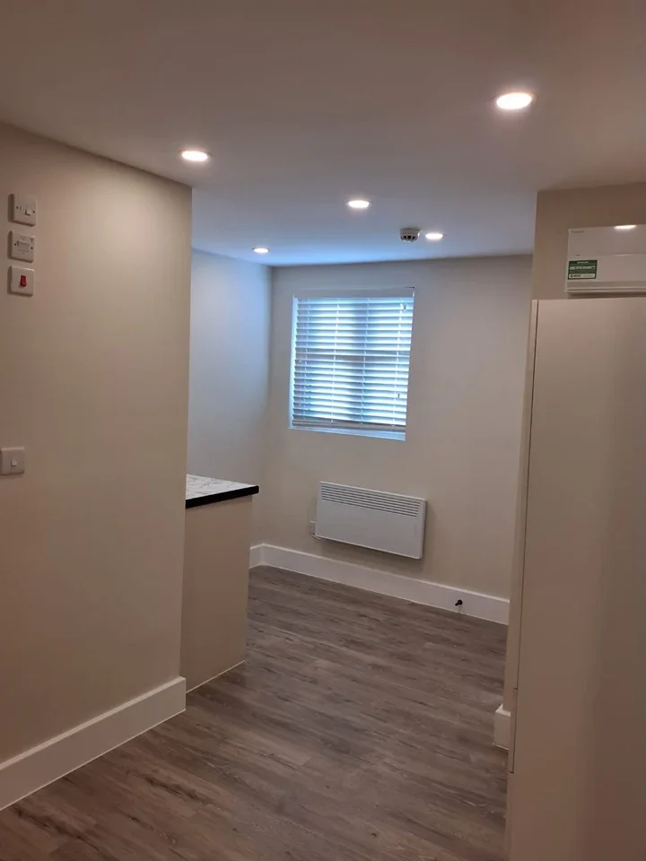 Flat Leavesden Road in Watford