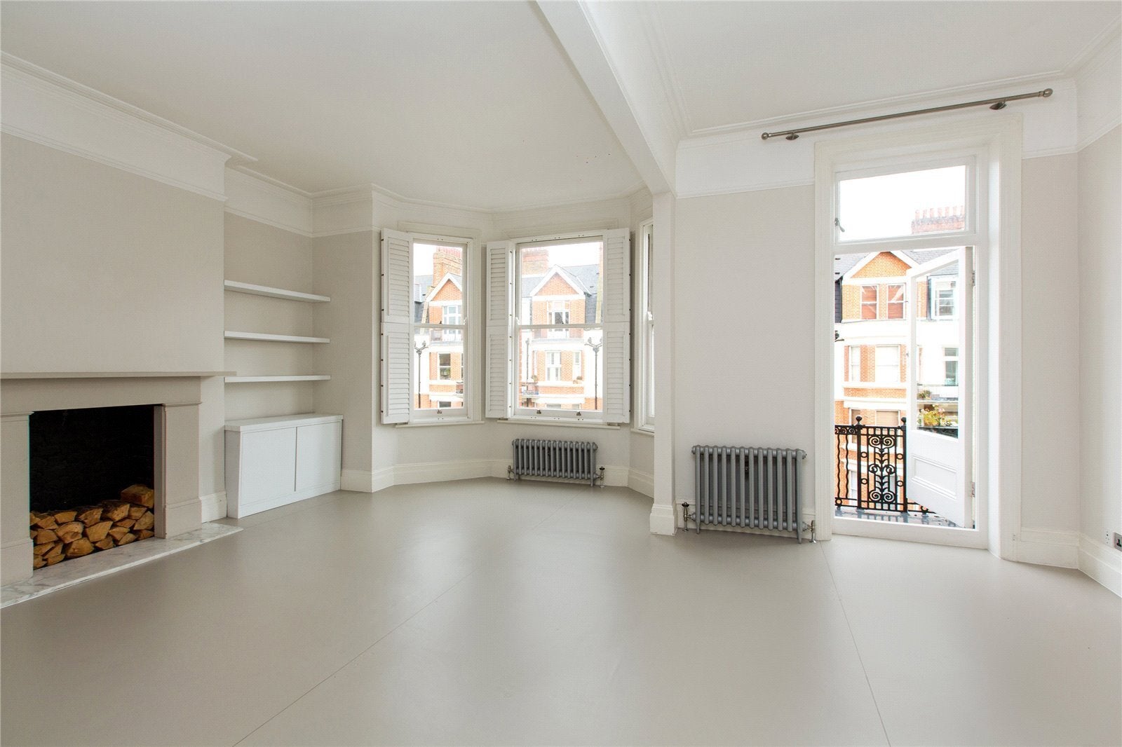 Flat Wymering Road in City of Westminster