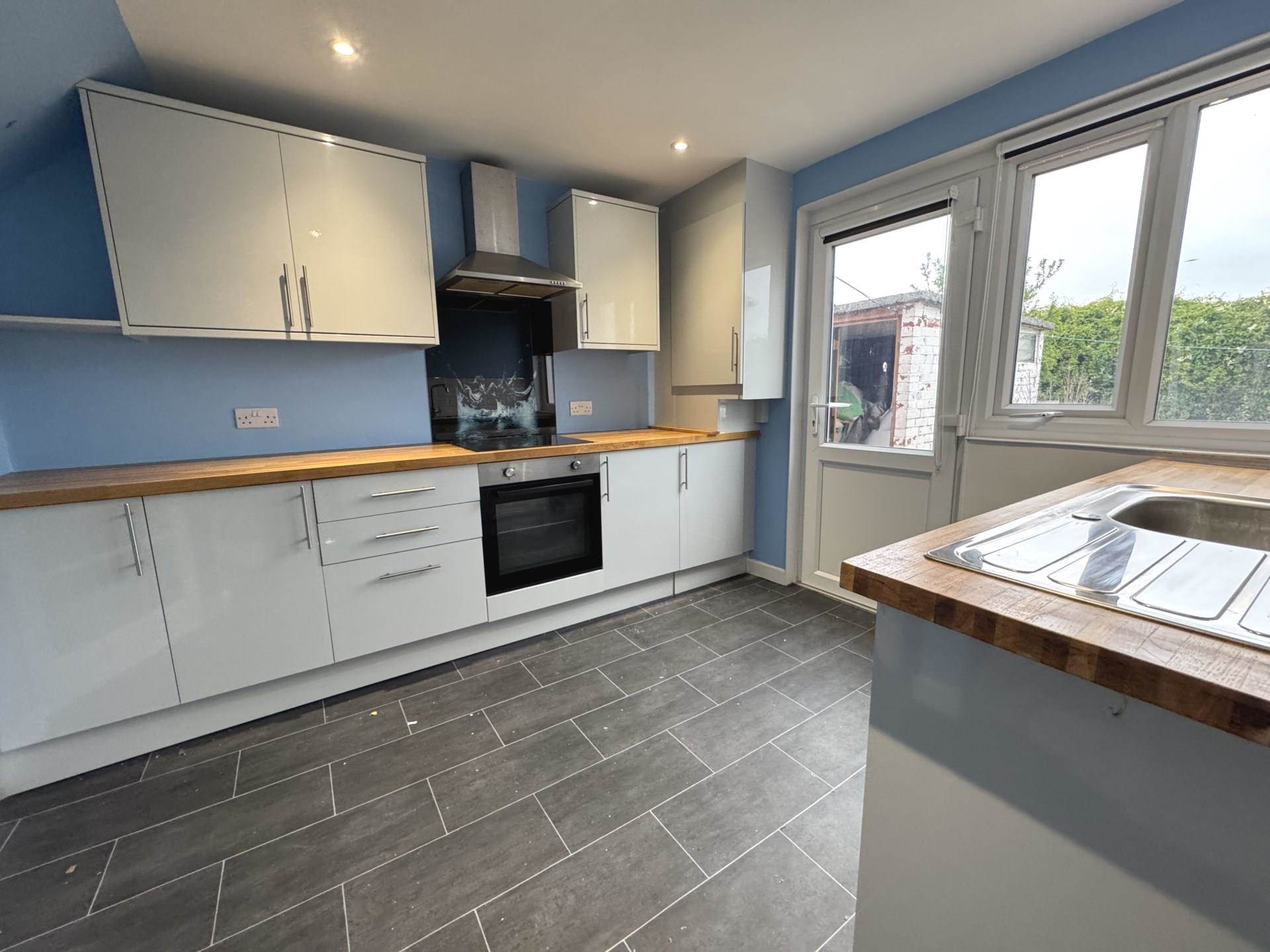 House Plumpton Avenue in Common Edge