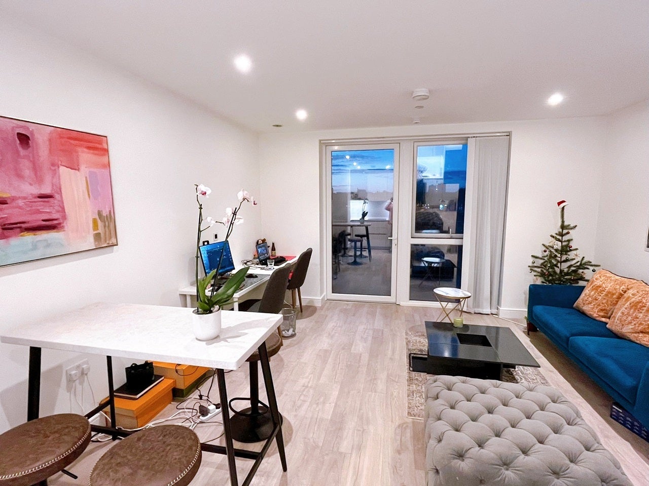 Flat Beresford Avenue in Greater London