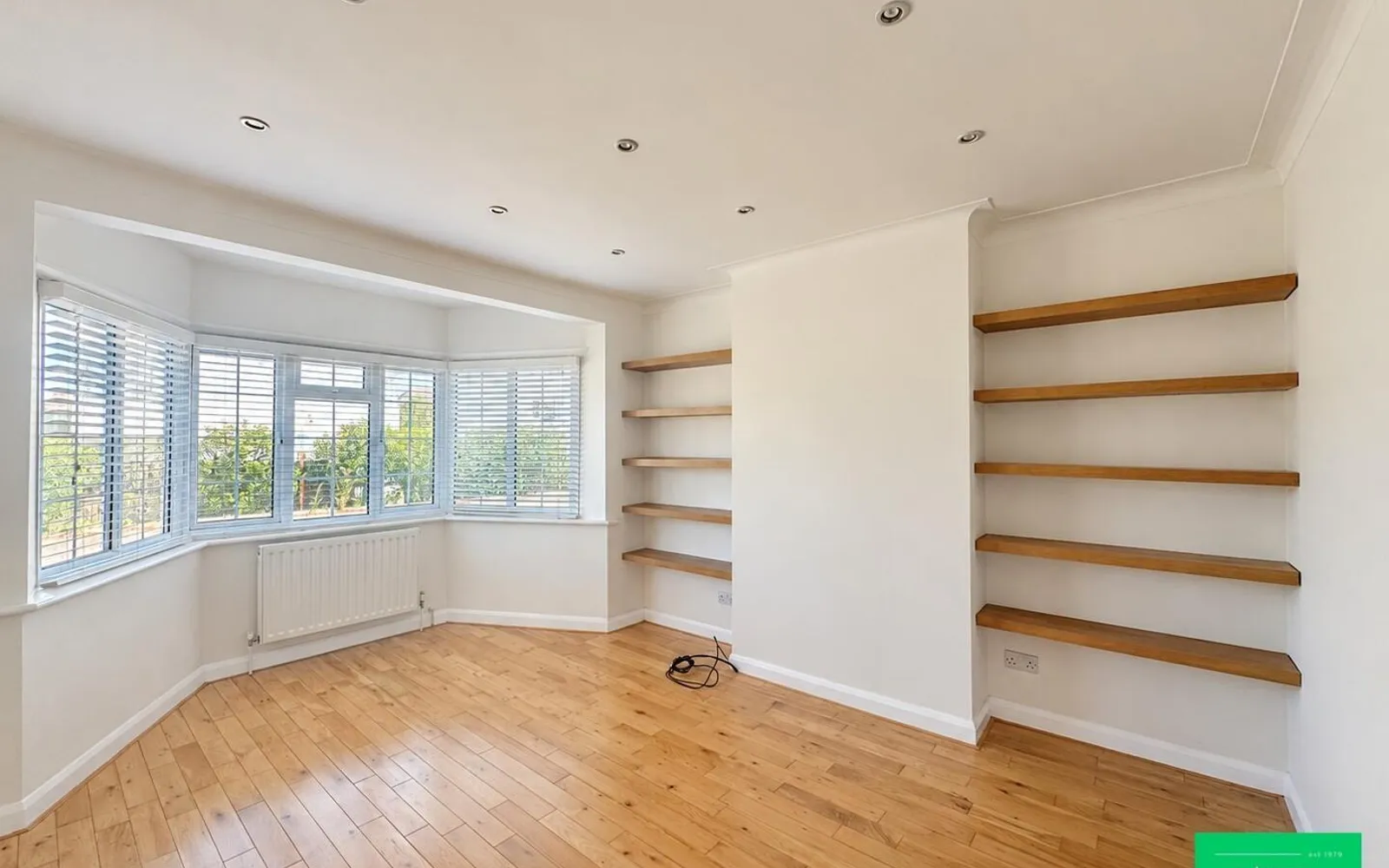 Flat Welbeck Close in Greater London