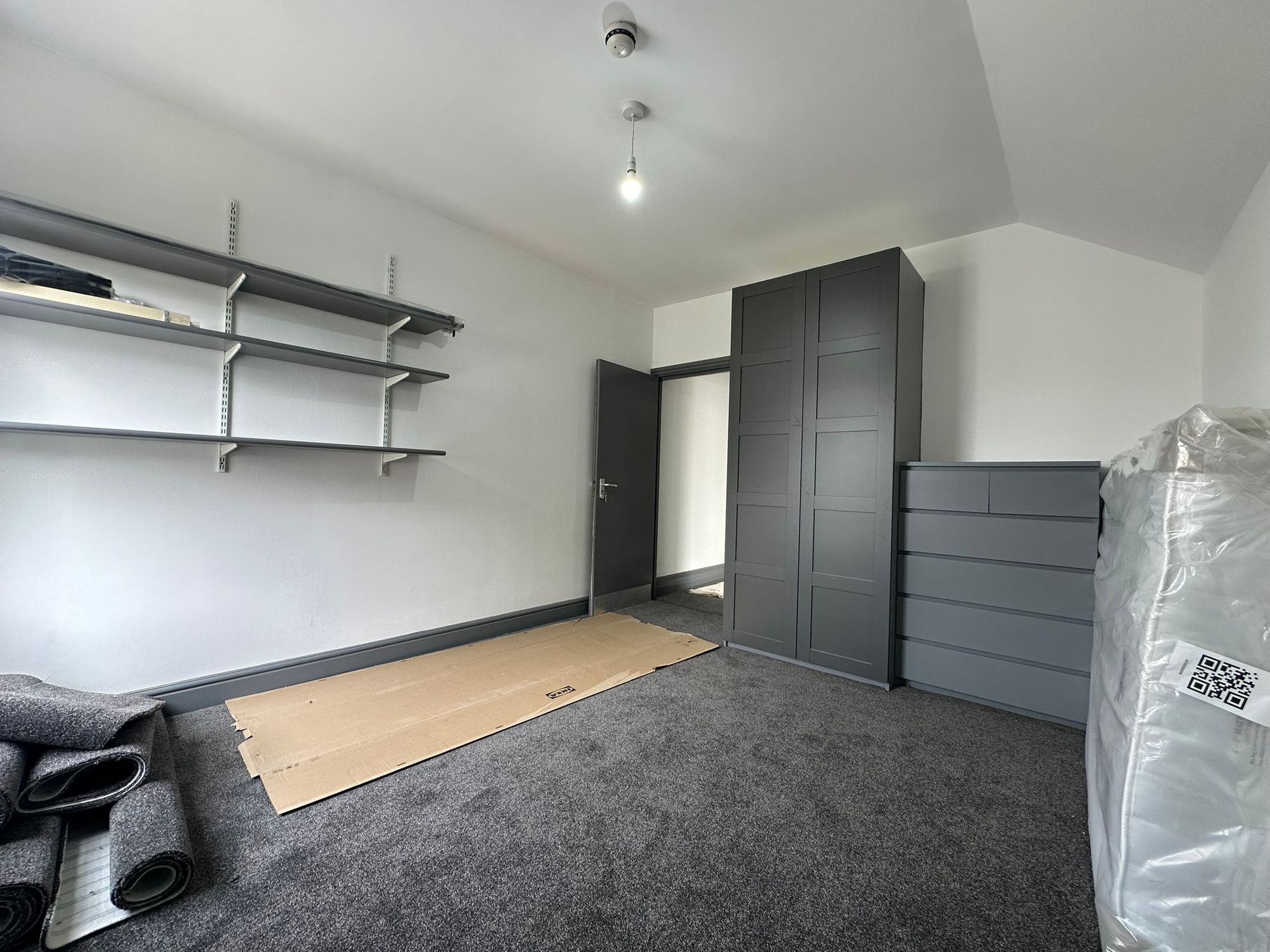 Room Mackintosh Place in Cardiff