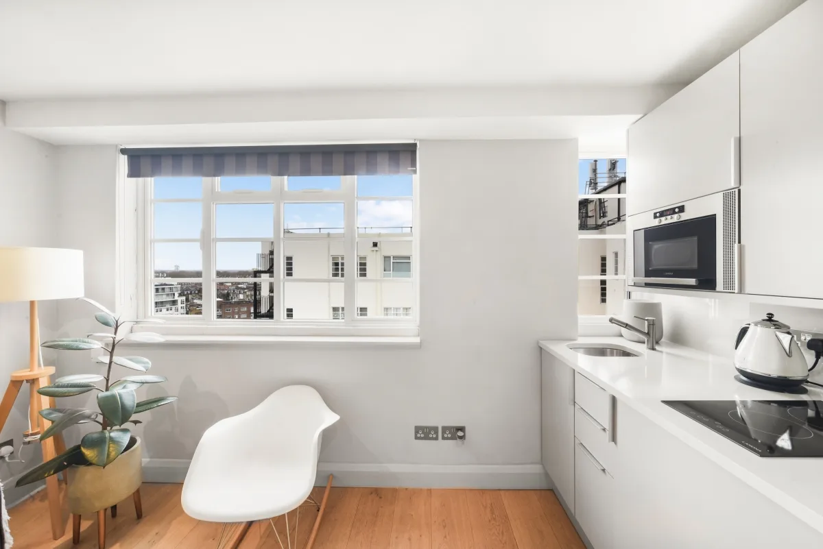 Flat Bray Place in Greater London