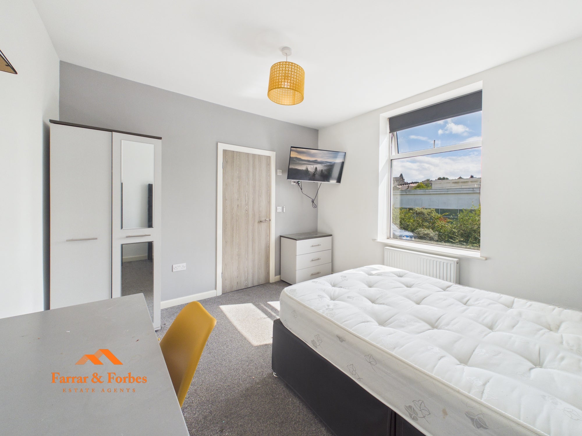 Room Windsor Street in Borough of Pendle