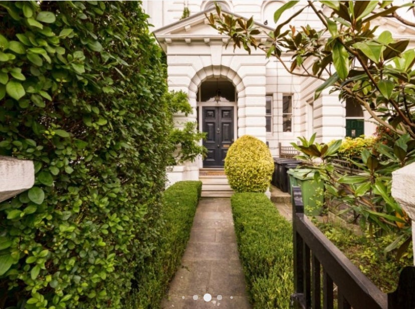 Flat Rosslyn Hill in Greater London