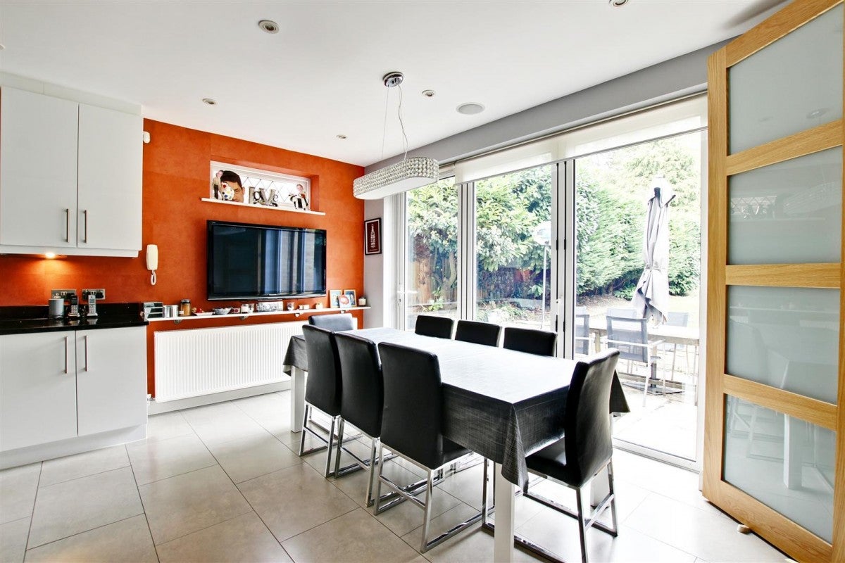 House The Reddings in Greater London