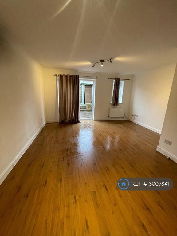 House Chiltern Close in Greater London
