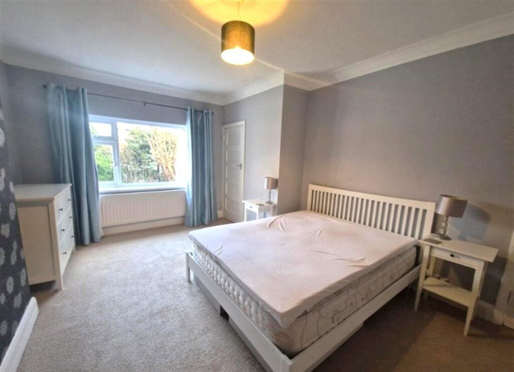 Flat Welbeck Avenue in Portslade by Sea
