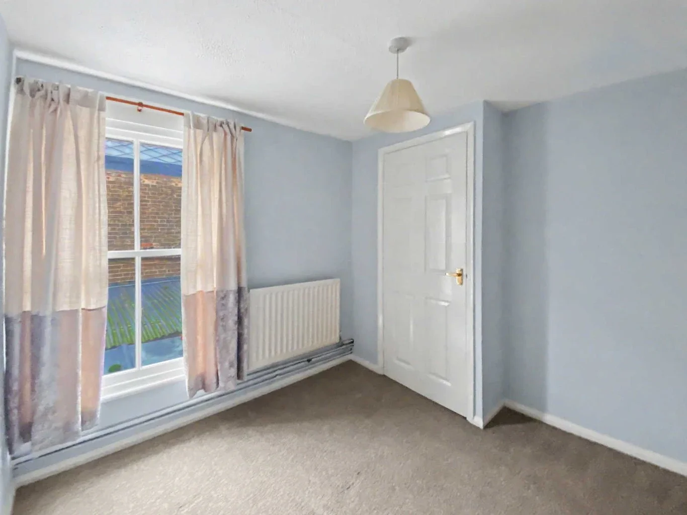 Flat The Broadway in Huntingdonshire