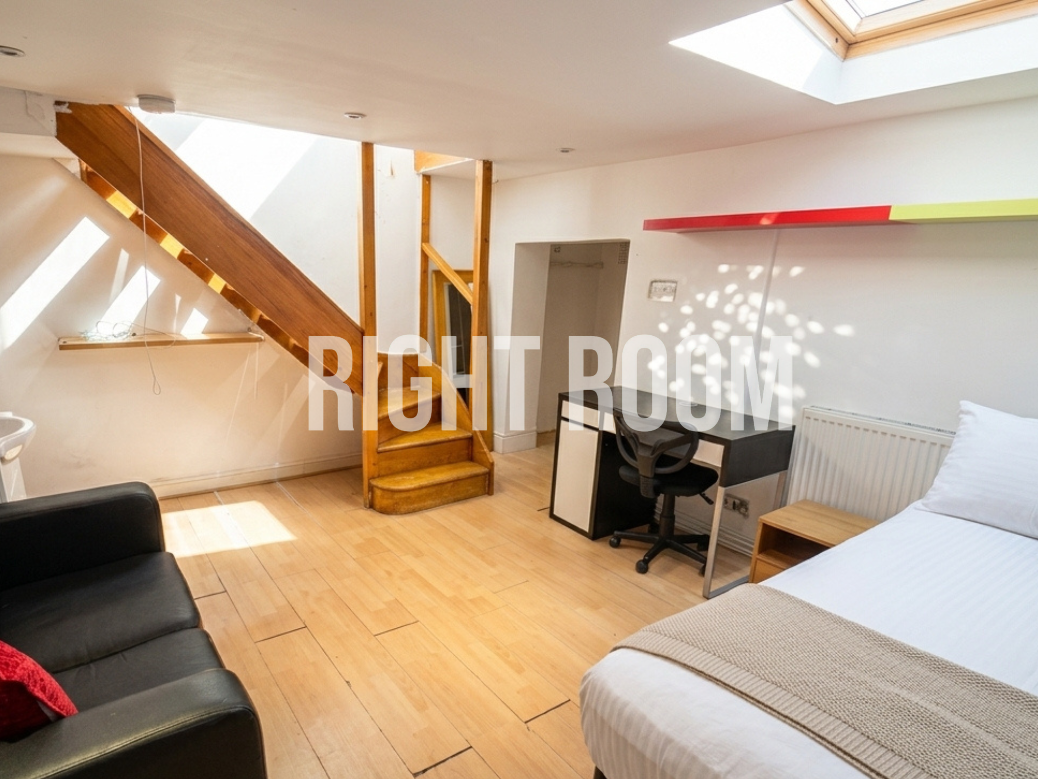 Flat Gillespie Road in Greater London