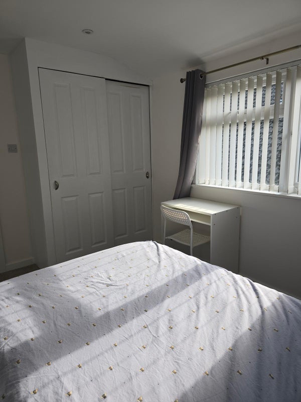 Room Wells Road in Bristol