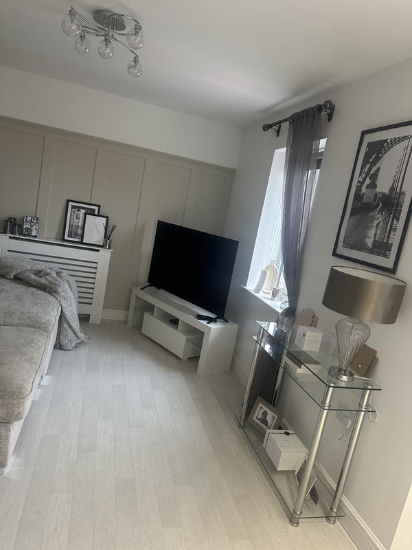 Room Elizabeth Court in Wakefield