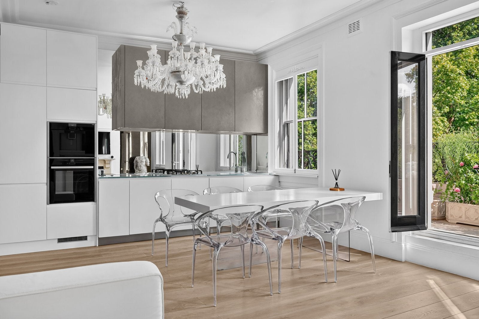 Flat Ennismore Gardens in City of Westminster