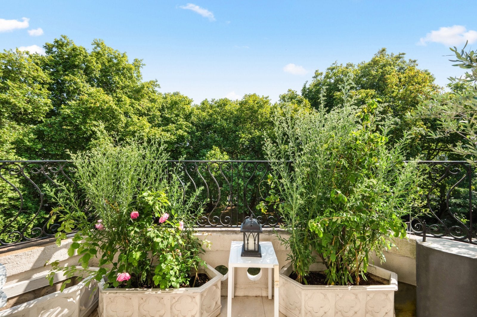 Flat Ennismore Gardens in City of Westminster