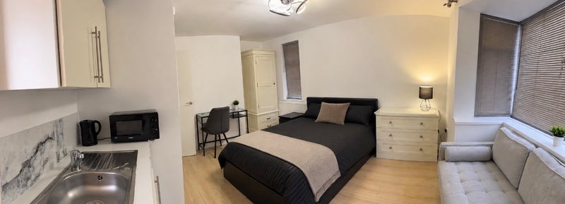 Room Alexandra Road in Sandwell