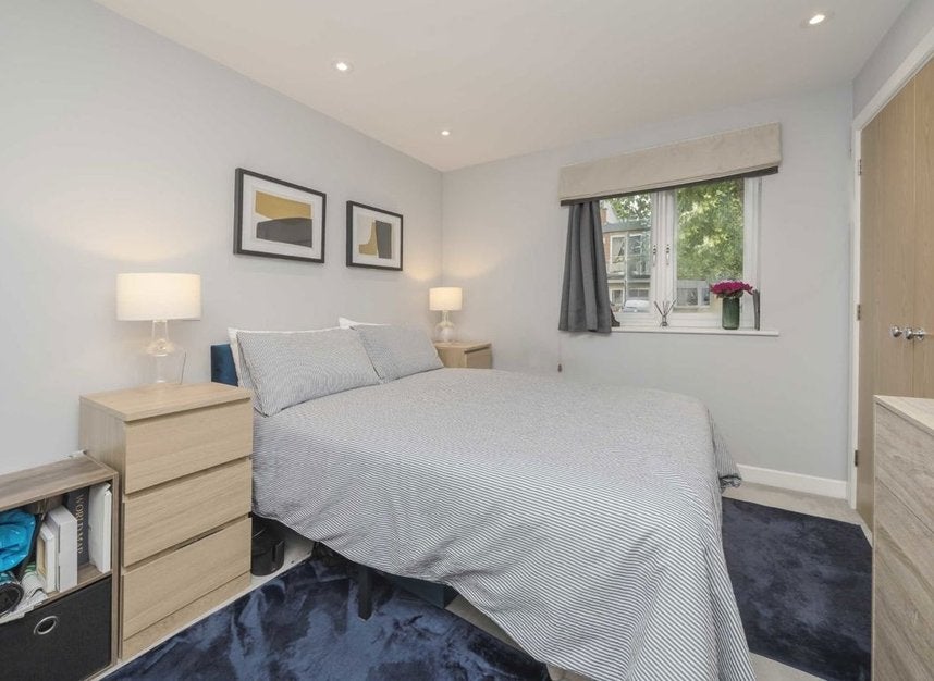 Flat Carelia Court in Greater London