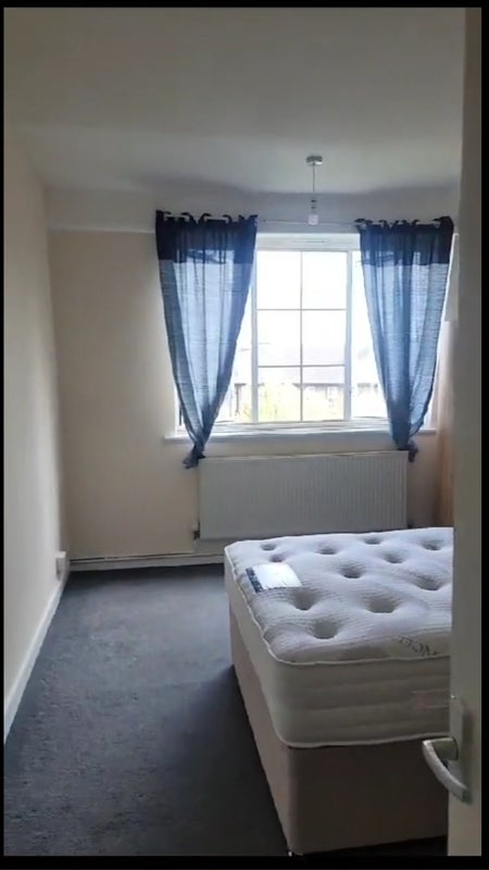 Room Caledonian Estate in Greater London