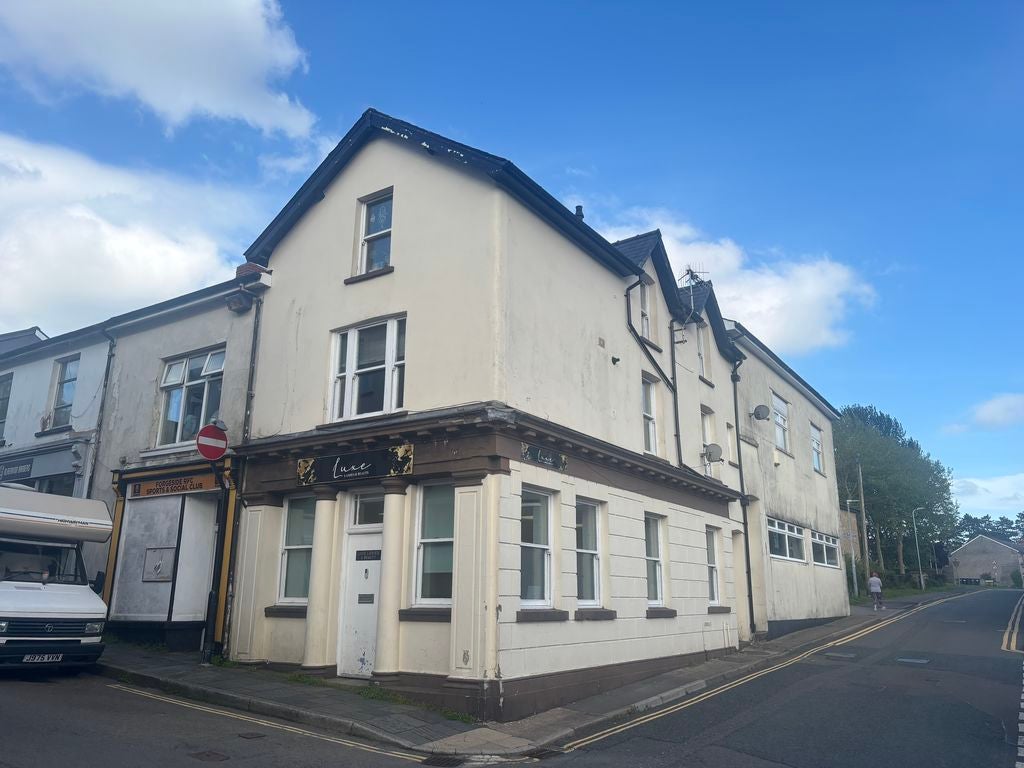 Flat Old William Street in Blaenavon