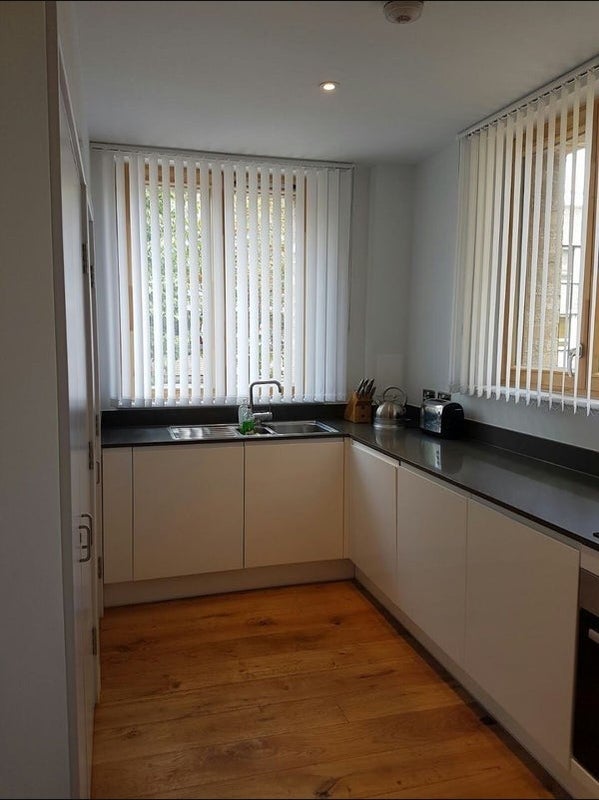 Room Shalfleet Drive in Greater London