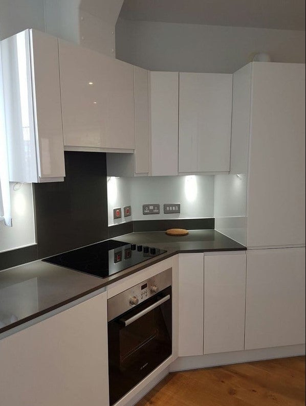 Room Shalfleet Drive in Greater London