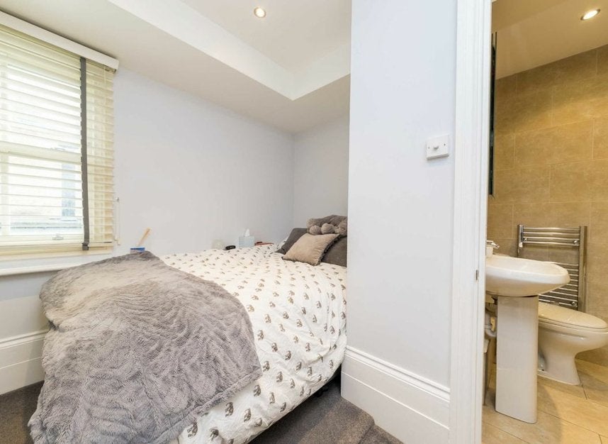 Flat Fulham Road in Greater London