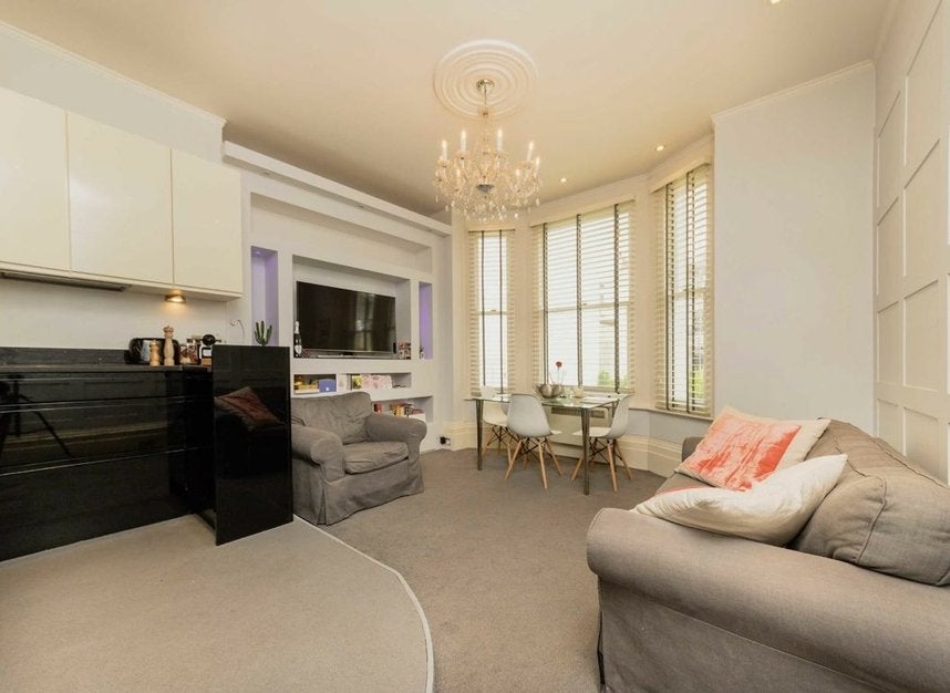 Flat Fulham Road in Greater London